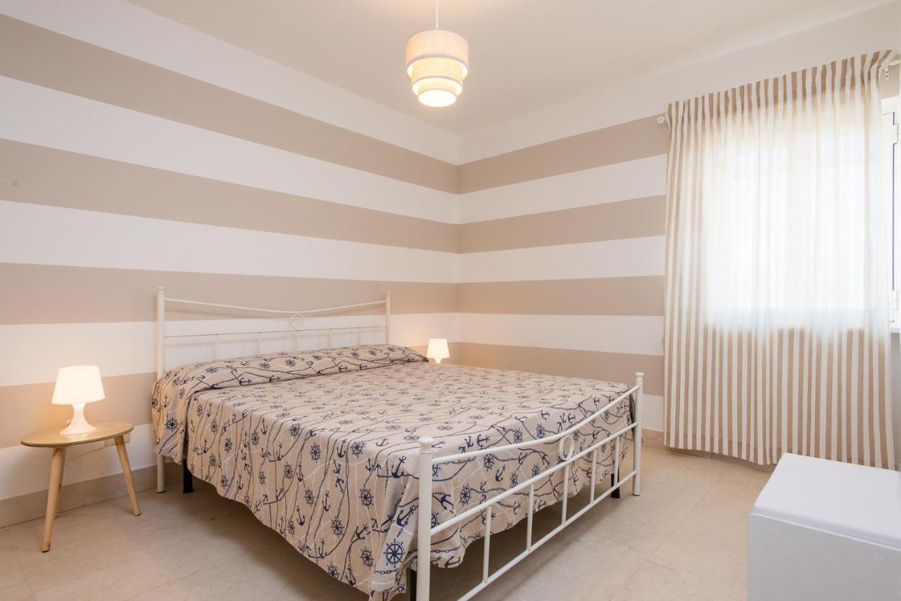 Beach Studios Con Accesso Diretto Alla Spiaggia Torre Pali Екстериор снимка